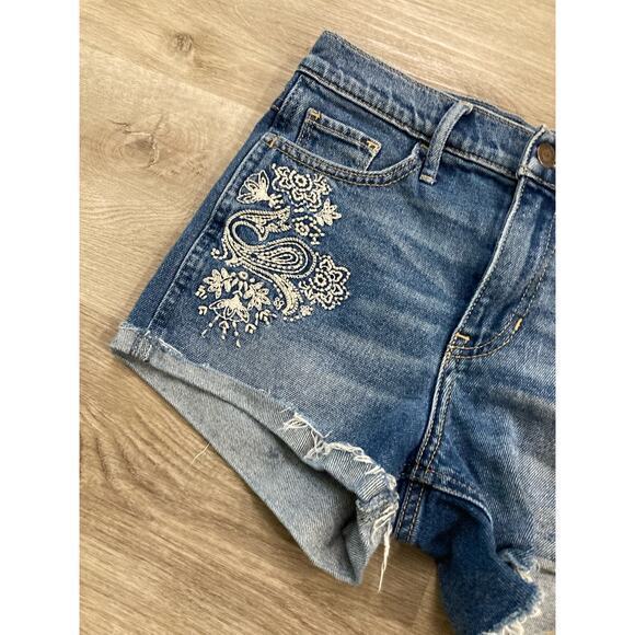 Hollister Women's High-Rise Denim Shorts Sz 1 Blue Floral Embroidered Distressed - Picture 10 of 12